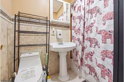 32 Martin Luther King Jr B, Newark, NJ 07104 - Photo 22