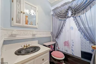 31 Division Ave, Belleville, NJ 07109 - Photo 12