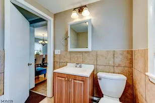 278 Centre St, Nutley Twp., NJ 07110 - Photo 24