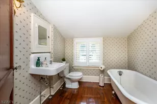 242 Forest Ave, Glen Ridge, NJ 07028 - Photo 38