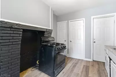 3 Winthrop Ter, East Orange, NJ 07018 - Photo 12
