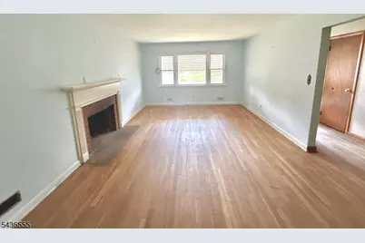 941 Cabot Ave, Union Township, NJ 07083 - Photo 4