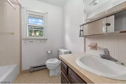 800 Lynda Rd, Lopatcong Township, NJ 08865 - Photo 20