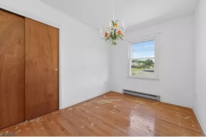 800 Lynda Rd, Lopatcong Township, NJ 08865 - Photo 14