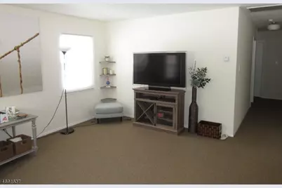 6 Flower Rd, Franklin Township, NJ 08873 - Photo 8