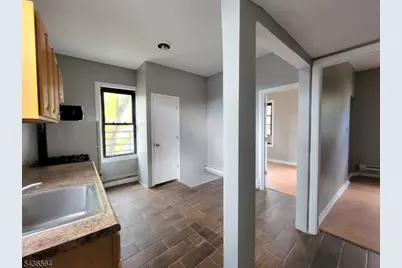 423 2nd St #3, Jersey City, NJ 07302 - Photo 4