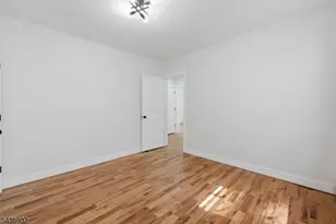 203 Hansbury Ave, Newark, NJ 07112 - Photo 12