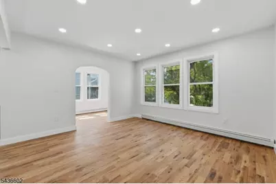 203 Hansbury Ave, Newark, NJ 07112 - Photo 18