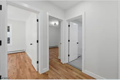 203 Hansbury Ave, Newark, NJ 07112 - Photo 10