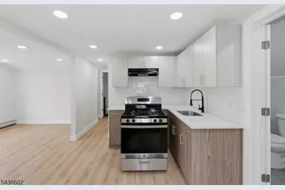 203 Hansbury Ave, Newark, NJ 07112 - Photo 34