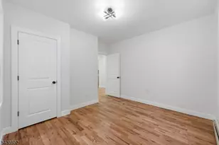 203 Hansbury Ave, Newark, NJ 07112 - Photo 14