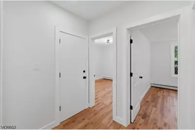 203 Hansbury Ave, Newark, NJ 07112 - Photo 22