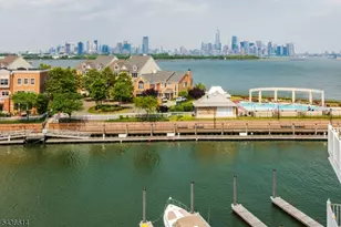 208-32 Shearwater Ct, Jersey City, NJ 07305 - Photo 14