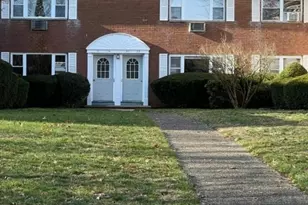 17 Manchester Ct, Wayne, NJ 07470 - Photo 1