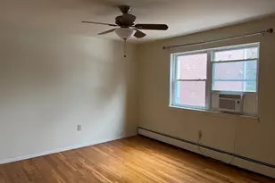 17 Manchester Ct, Wayne, NJ 07470 - Photo 6