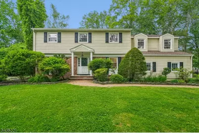 19 Colonial Way, New Providence, NJ 07974 - Photo 1