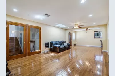 24 Winthrop Rd, Edison Twp., NJ 08817 - Photo 16