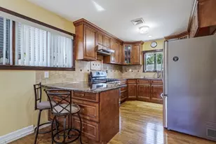 24 Winthrop Rd, Edison Twp., NJ 08817 - Photo 8