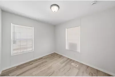 47 Helen Dr, Moonachie, NJ 07074 - Photo 6