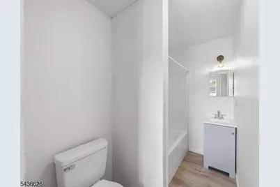 47 Helen Dr, Moonachie, NJ 07074 - Photo 8