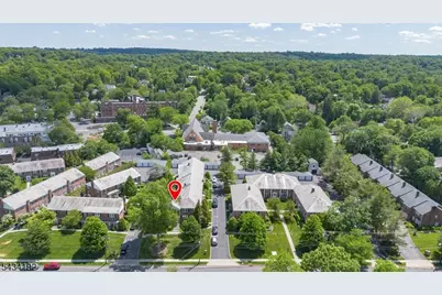 68-86 New England Ave #32, Summit, NJ 07901 - Photo 18
