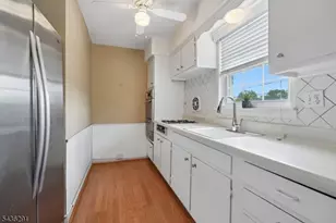 18 Wedgewood Dr, Verona, NJ 07044 - Photo 14