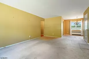 18 Wedgewood Dr, Verona, NJ 07044 - Photo 8