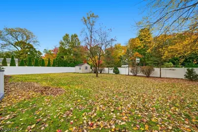 10 Lloyd Ave, Florham Park, NJ 07932 - Photo 42