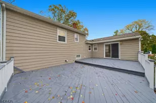 10 Lloyd Ave, Florham Park, NJ 07932 - Photo 40