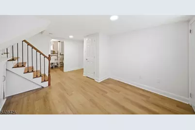 10 Lloyd Ave, Florham Park, NJ 07932 - Photo 34