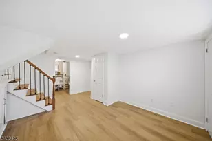 10 Lloyd Ave, Florham Park, NJ 07932 - Photo 34
