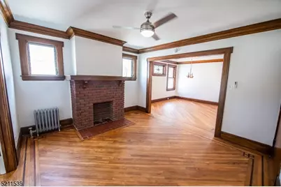 30 Boyden Pkwy Unit #2, Maplewood, NJ 07040 - Photo 4