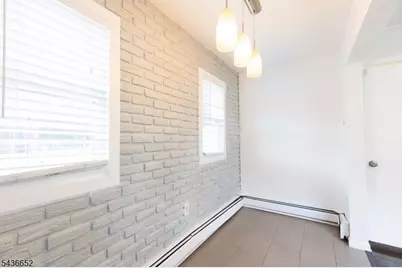 210 Globe Ave, Union Township, NJ 07083 - Photo 20