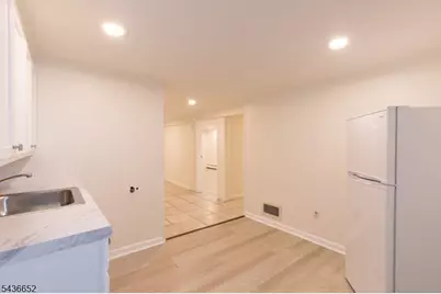 210 Globe Ave, Union Township, NJ 07083 - Photo 26
