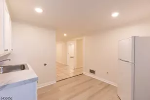 210 Globe Ave, Union Township, NJ 07083 - Photo 26