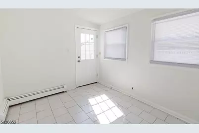 210 Globe Ave, Union Township, NJ 07083 - Photo 24