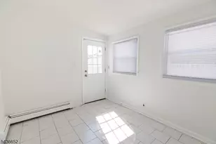 210 Globe Ave, Union Township, NJ 07083 - Photo 24