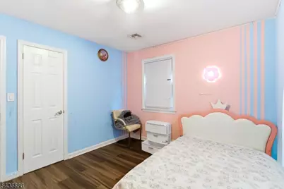 246 E 2nd Ave, Roselle, NJ 07203 - Photo 10