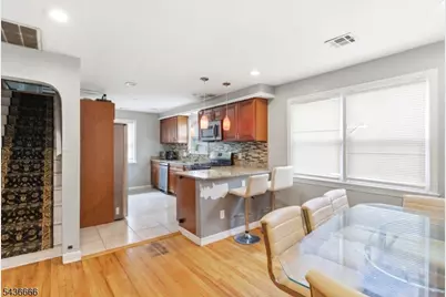 246 E 2nd Ave, Roselle, NJ 07203 - Photo 6