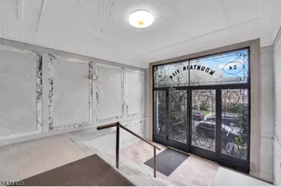 22 Saint Lukes Pl #A3, Montclair, NJ 07042 - Photo 4