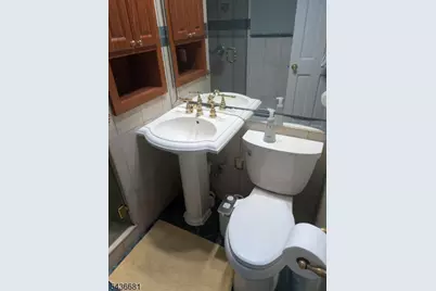 178 E Lindsley Rd #2, Cedar Grove, NJ 07009 - Photo 22