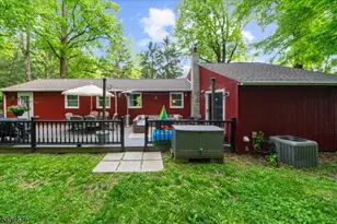 4 Orchard St, Lebanon Township, NJ 07830 - Photo 18