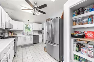 4 Orchard St, Lebanon Township, NJ 07830 - Photo 8