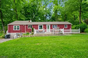 4 Orchard St, Lebanon Township, NJ 07830 - Photo 2