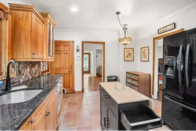 581 Eagle Rock Ave, West Orange Township, NJ 07052 - Photo 8