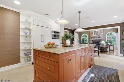 9 Proprietor Ln, Readington, NJ 08889 - Photo 8