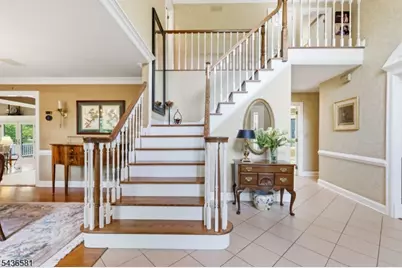 9 Proprietor Ln, Readington, NJ 08889 - Photo 2