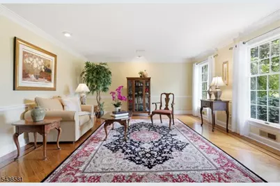 9 Proprietor Ln, Readington, NJ 08889 - Photo 4