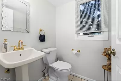 21 Edgefield Dr, Parsippany, NJ 07950 - Photo 10