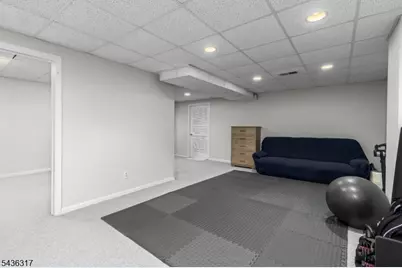 21 Edgefield Dr, Parsippany, NJ 07950 - Photo 22